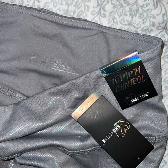 NWT holographic leggings SHOactive size XL - Picture 2 of 8